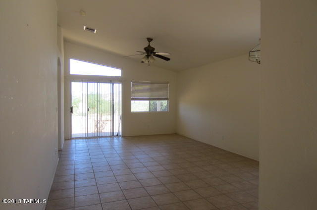 1601 Huron Street Rio Rico, AZ 85648 - Photo 7 of 24