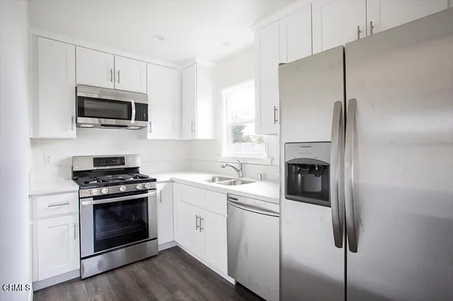 $2,750 | 3291 Perlita Avenue, Los Angeles, CA 90039