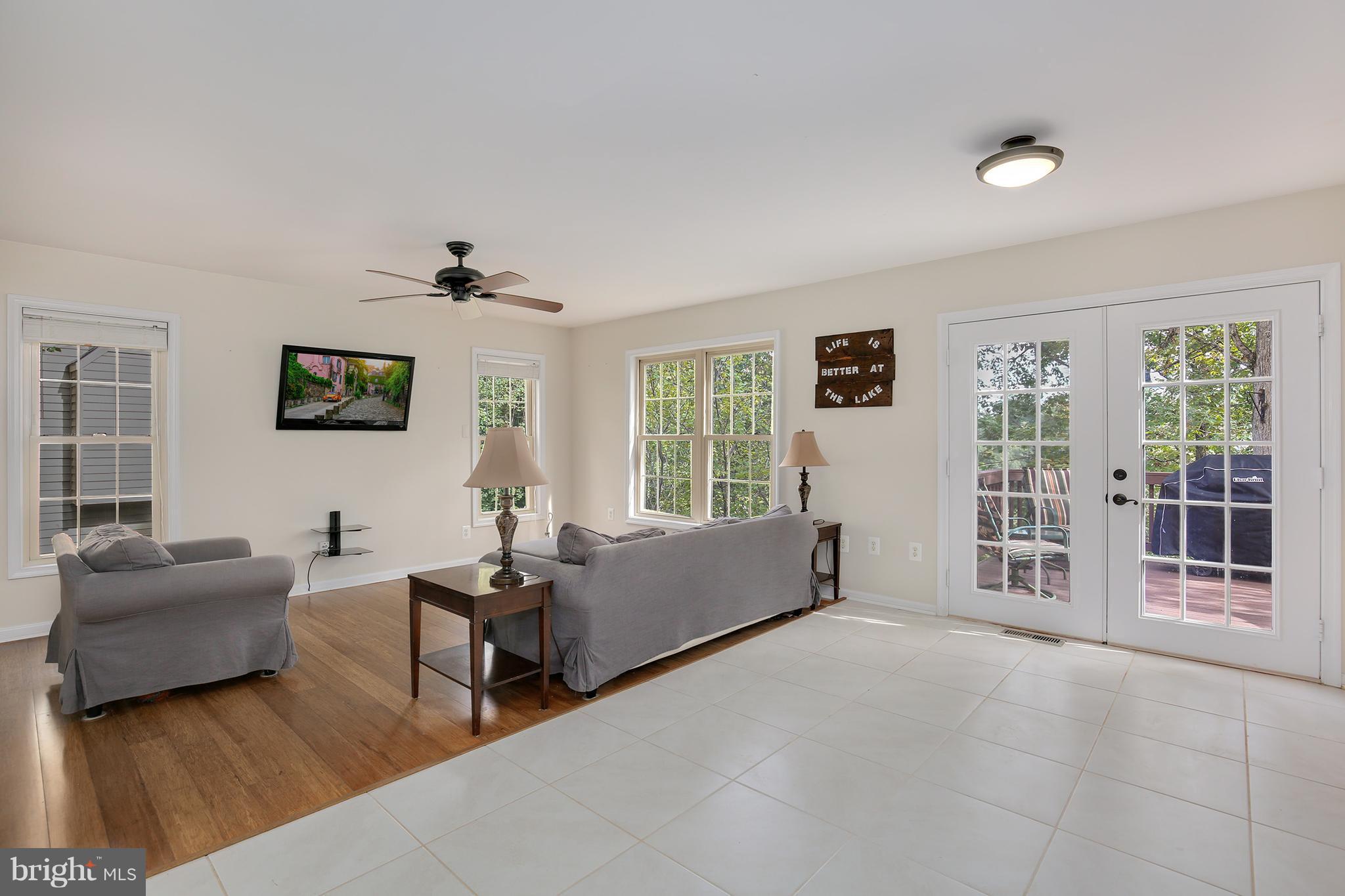 6793 Balmoral Ridge New Market, MD 21774 - Photo 11 of 30 Living Room