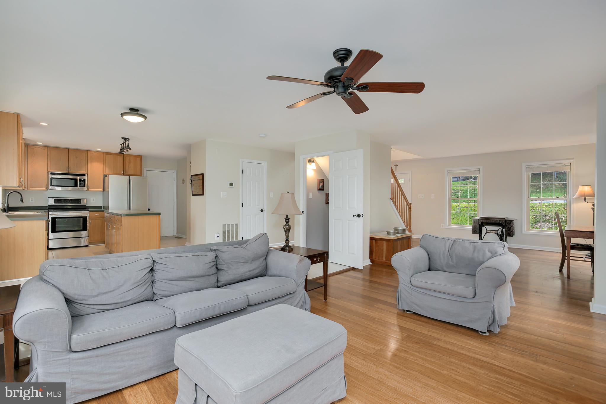 6793 Balmoral Ridge New Market, MD 21774 - Photo 14 of 30 Living Room