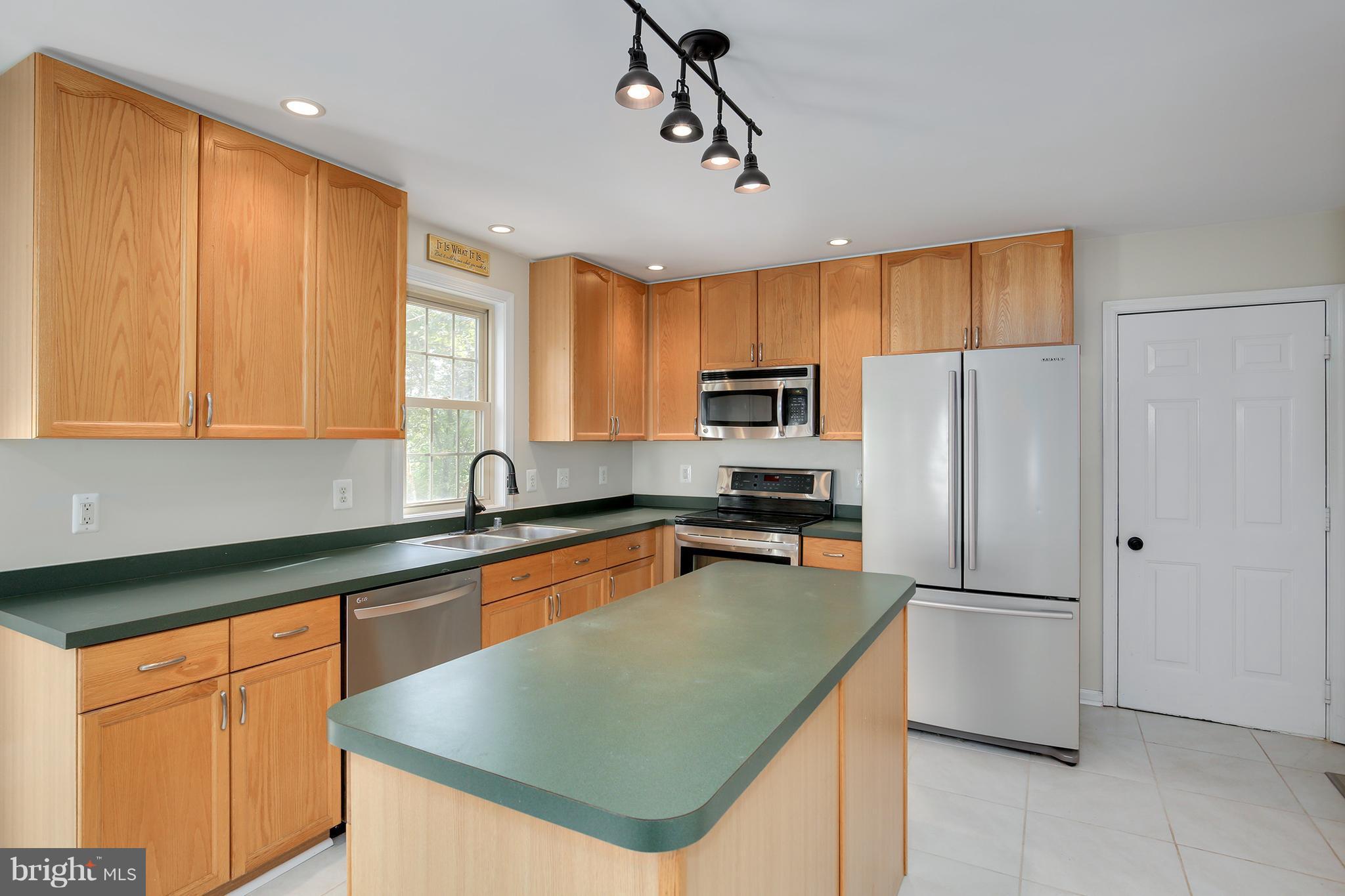 6793 Balmoral Ridge New Market, MD 21774 - Photo 9 of 30 Kitchen