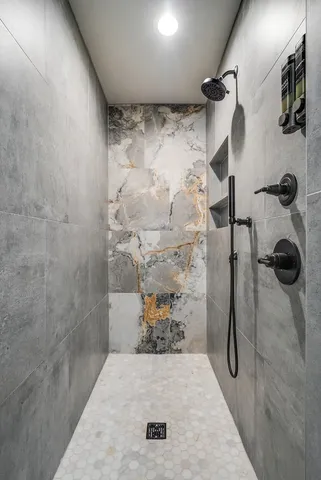 $3,500 | 2307 A Burns Street, Nashville, TN 37216