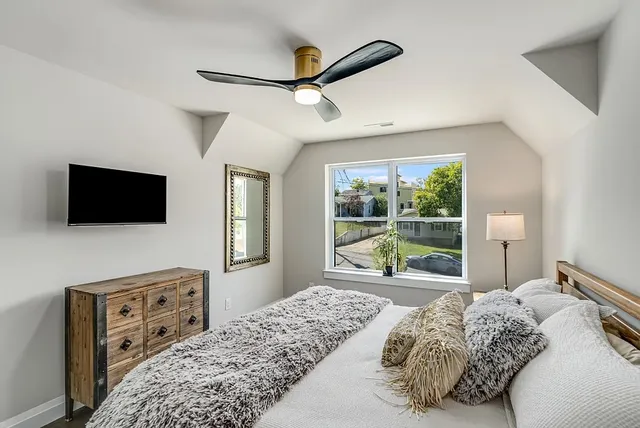 $3,500 | 2307 A Burns Street, Nashville, TN 37216