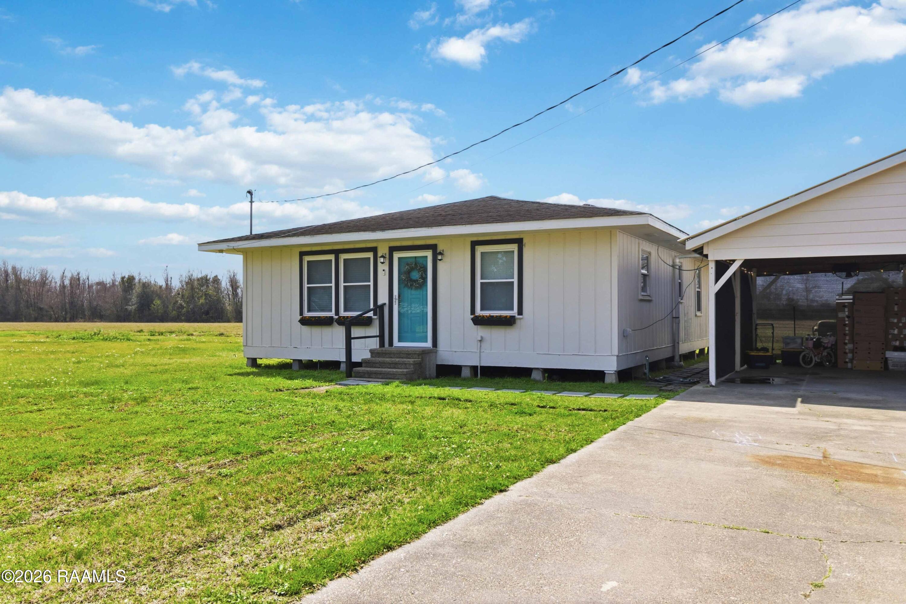 1018 Semere Road Breaux Bridge, LA 70517 - Photo 10 of 32 004