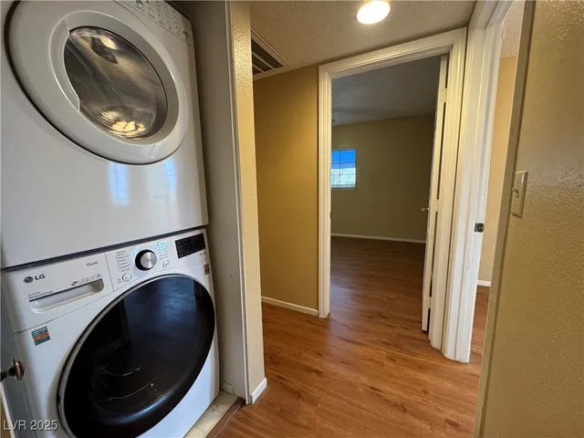 $1,450 | 101 Luna Way, Unit 237, Las Vegas, NV 89145