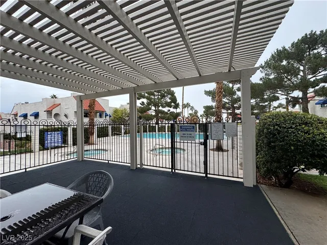 $1,450 | 101 Luna Way, Unit 237, Las Vegas, NV 89145