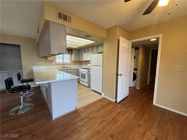 $1,450 | 101 Luna Way, Unit 237, Las Vegas, NV 89145