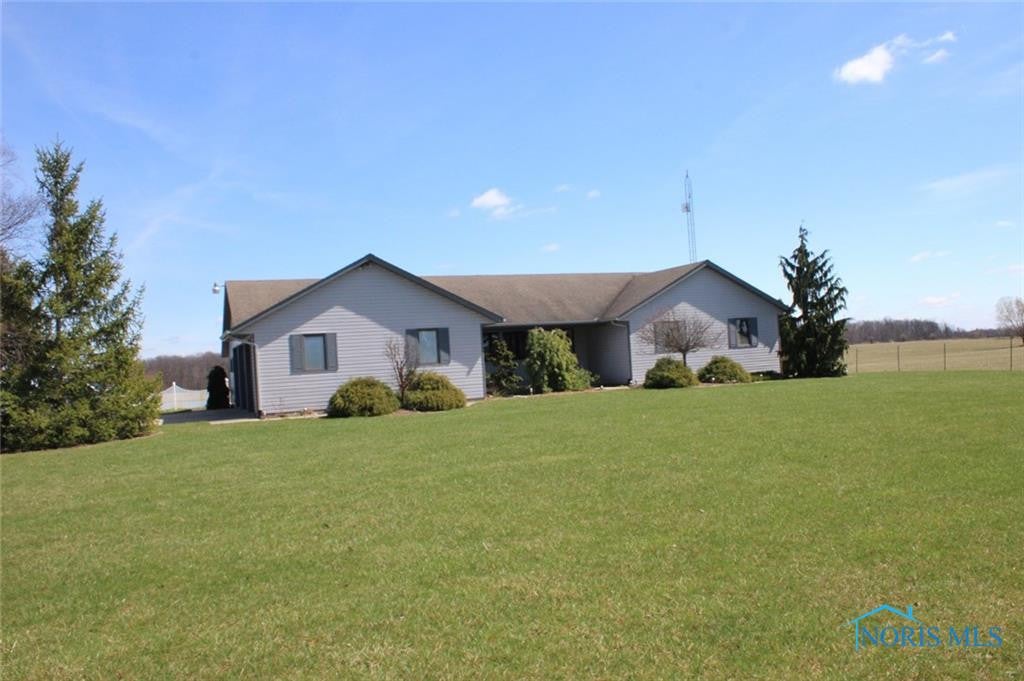 4978 Co Road Bryan, OH 43506 - Photo 3 of 15 Gallery Image 3