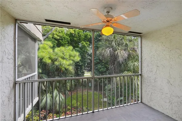 $199,500 | 499 Forest Lakes Boulevard, Unit 305, Naples, FL 34105