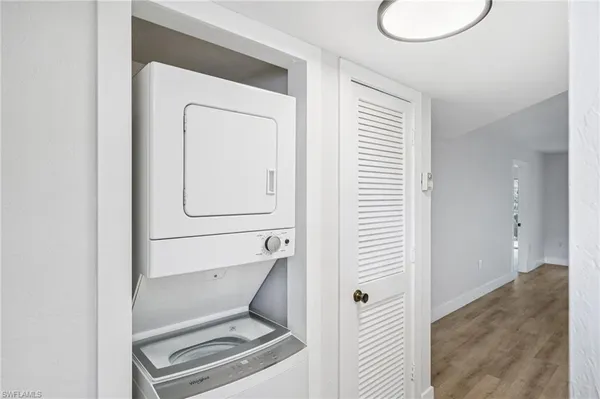 $199,500 | 499 Forest Lakes Boulevard, Unit 305, Naples, FL 34105