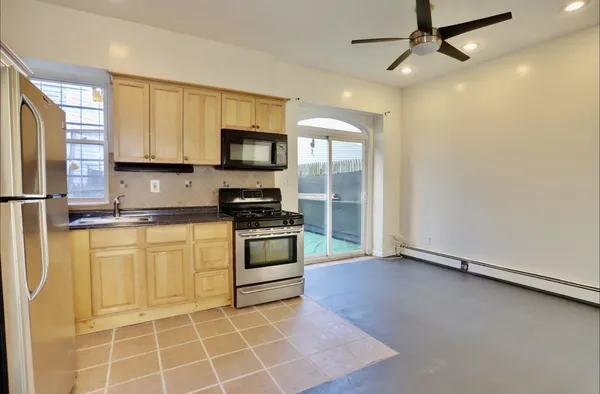 $2,125 | 314 Paterson Plank Road, Unit 1B, Union City, NJ 07087