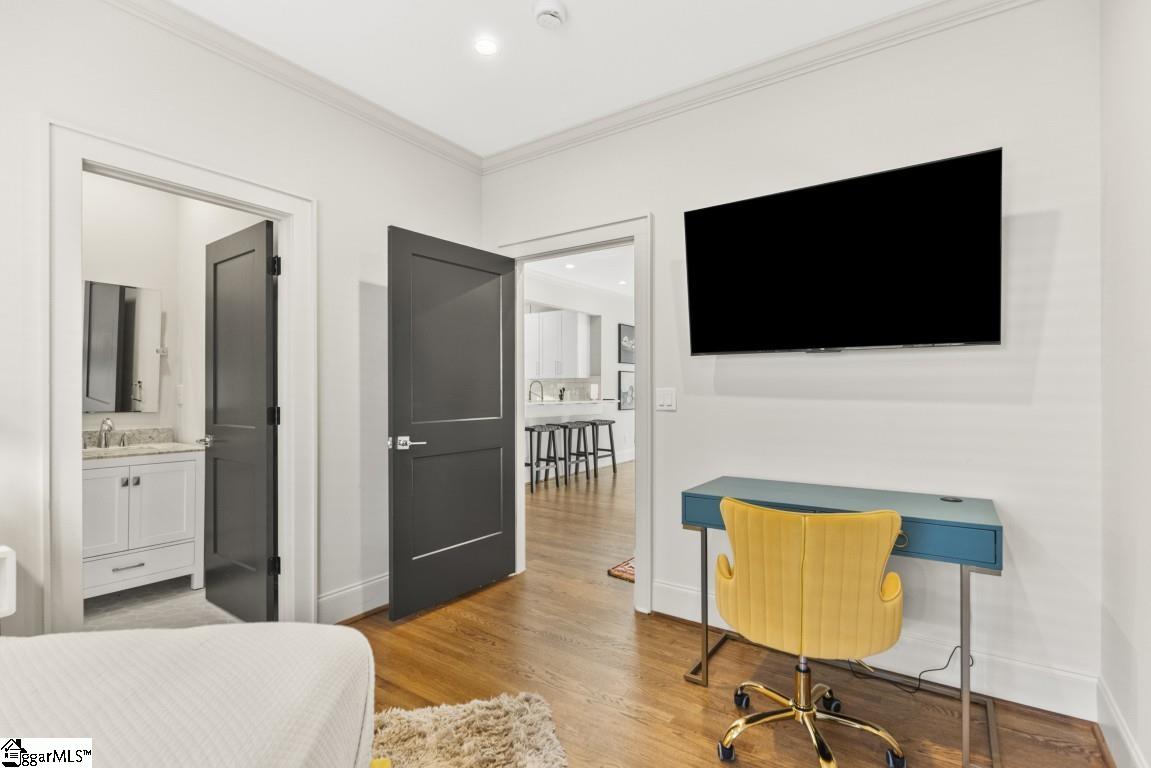 1508 East North Street Greenville, SC 29607 - Photo 2 of 46