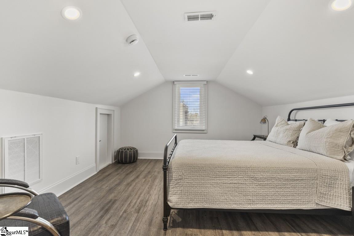 1508 East North Street Greenville, SC 29607 - Photo 8 of 46