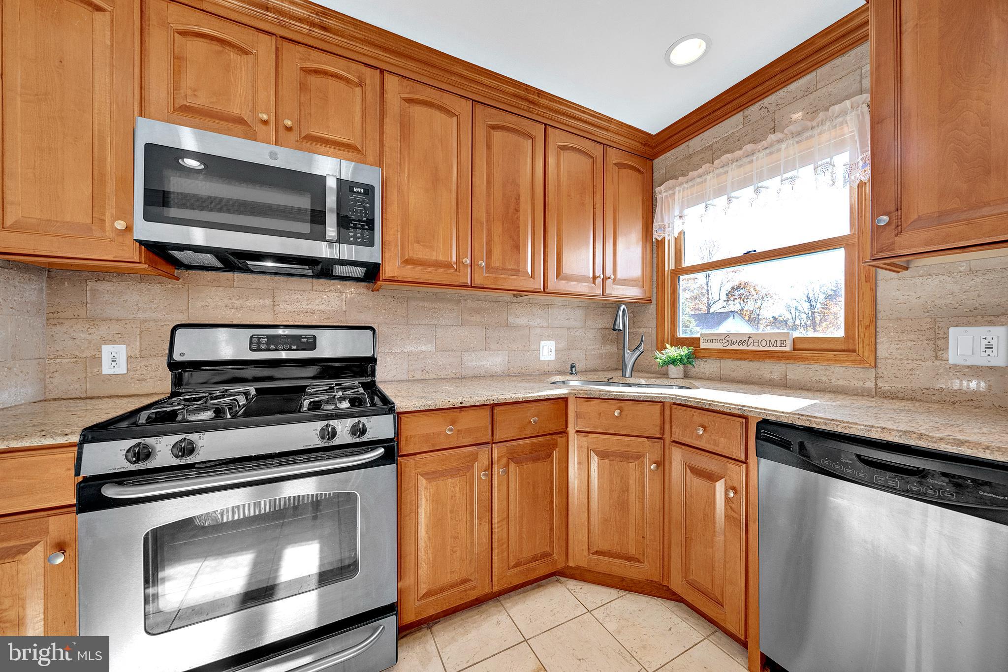 13 Maple Avenue Hightstown, NJ 08520 - Photo 10 of 21