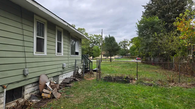 $41,600 | 4960 Cleveland Street, Gary, IN 46408