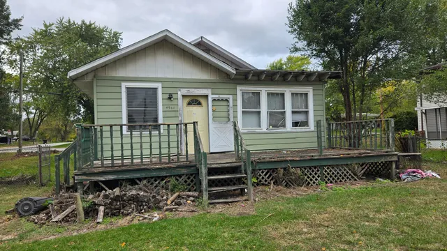$41,600 | 4960 Cleveland Street, Gary, IN 46408