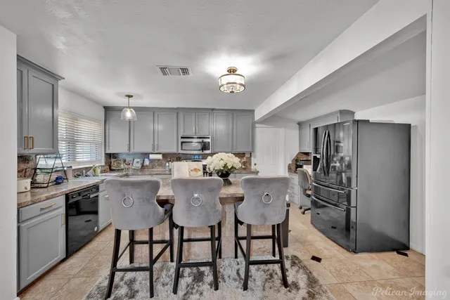 $299,000 | 6128 Bradford Drive, Shreveport, LA 71119