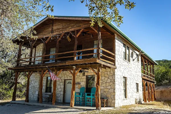 $580,000 | 896 Old Rocksprings Road, Leakey, TX 78873