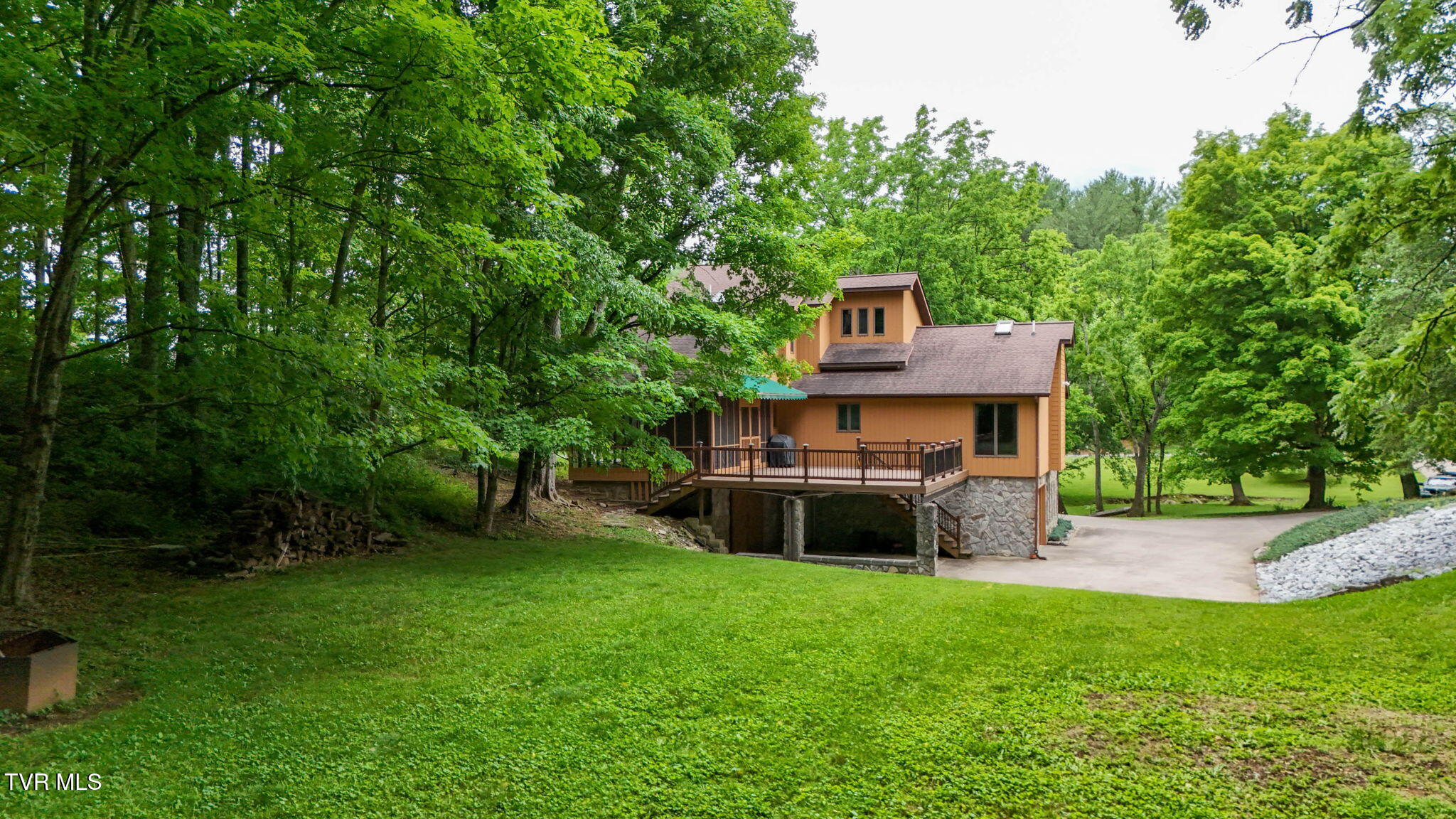 299 South Rufe Taylor Road Greeneville, TN 37745 - Photo 58 of 68 -299 S Rufe Taylor Drone GL-4