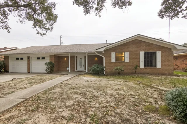$2,000 | 2303 Kipling Street, Baytown, TX 77520