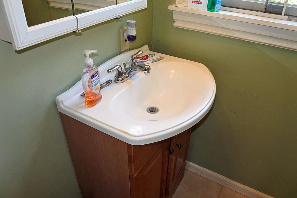 43 Evergreen Avenue Rutland, VT 05701 - Photo 24 of 40