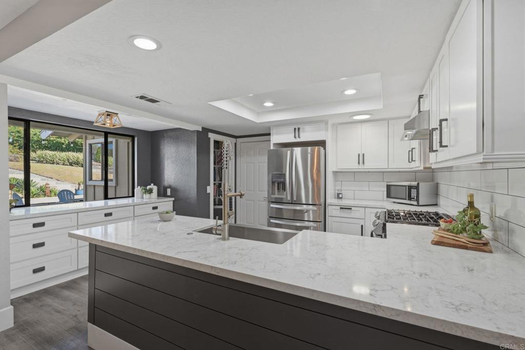 929 Pepper Tree Lane Fallbrook, CA 92028 - Photo 11 of 61