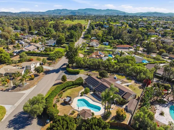 $1,119,000 | 929 Pepper Tree Lane, Fallbrook, CA 92028