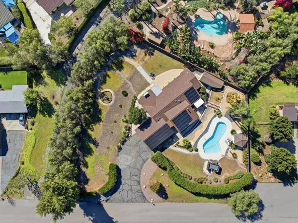 $1,119,000 | 929 Pepper Tree Lane, Fallbrook, CA 92028