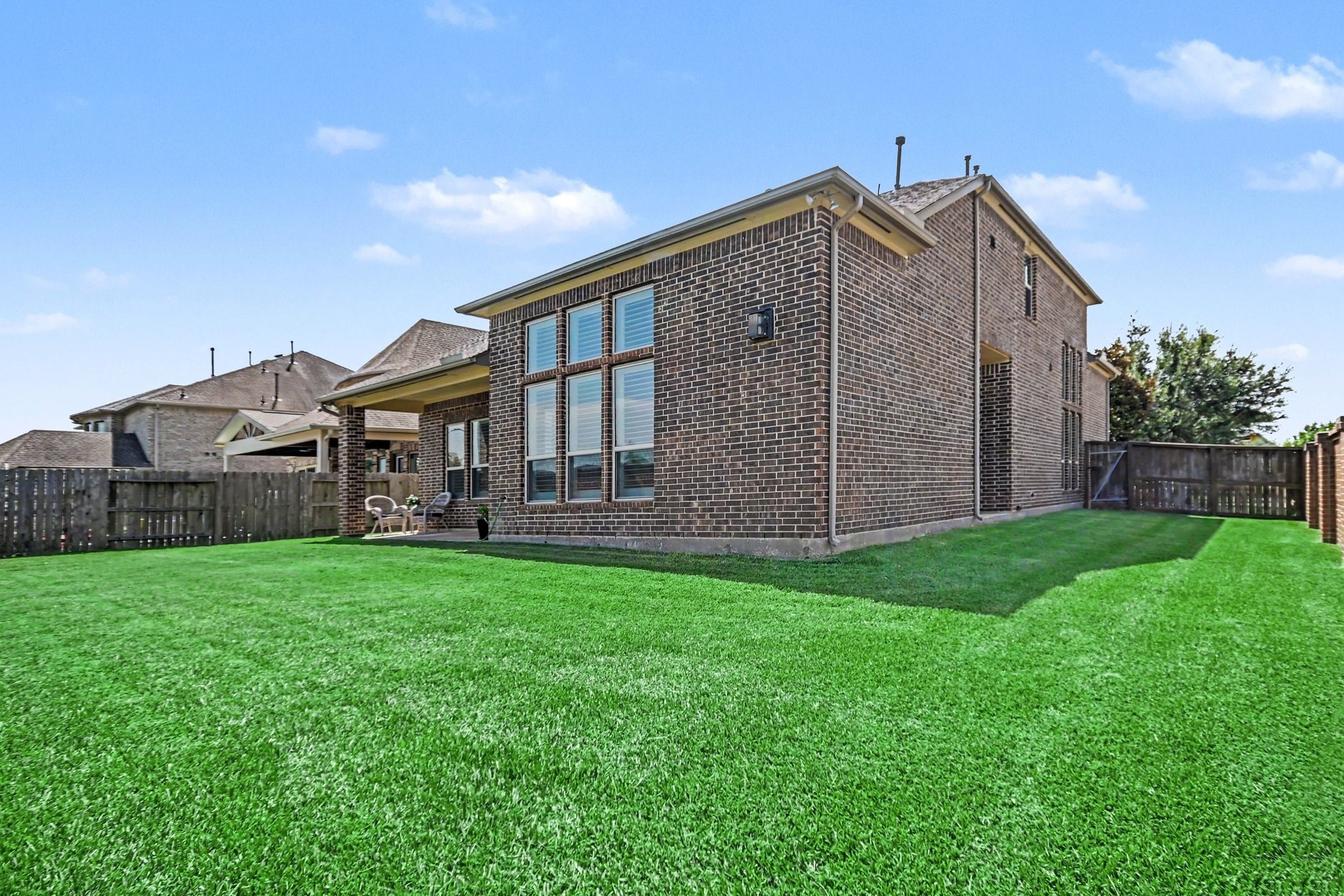 641 Kickapoo Court Webster, TX 77598 - Photo 36 of 39