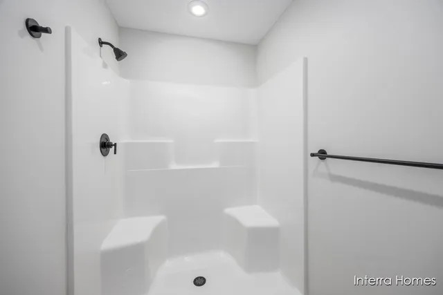 $529,900 | 8345 Kettle Oak Drive Southeast, Alto, MI 49302