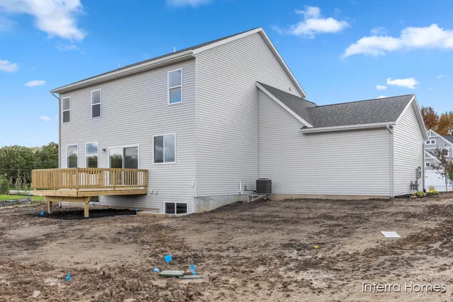 $529,900 | 8345 Kettle Oak Drive Southeast, Alto, MI 49302