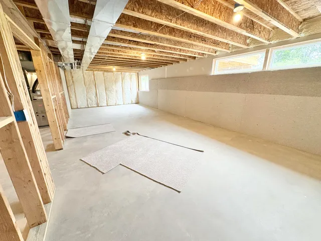 $529,900 | 8345 Kettle Oak Drive Southeast, Alto, MI 49302