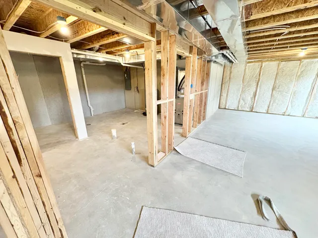 $529,900 | 8345 Kettle Oak Drive Southeast, Alto, MI 49302