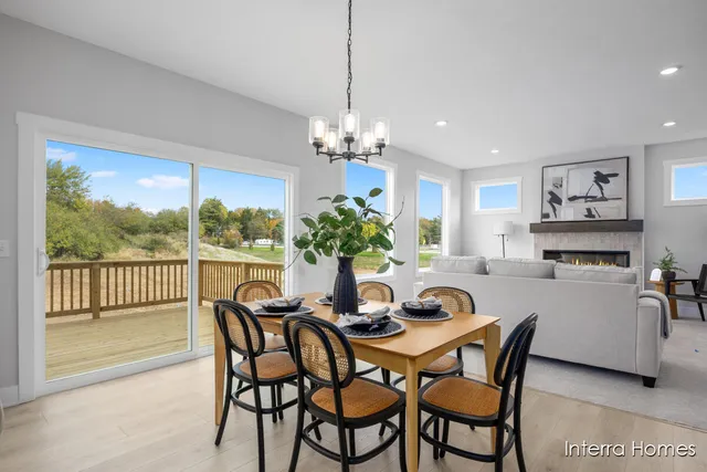 $529,900 | 8345 Kettle Oak Drive Southeast, Alto, MI 49302