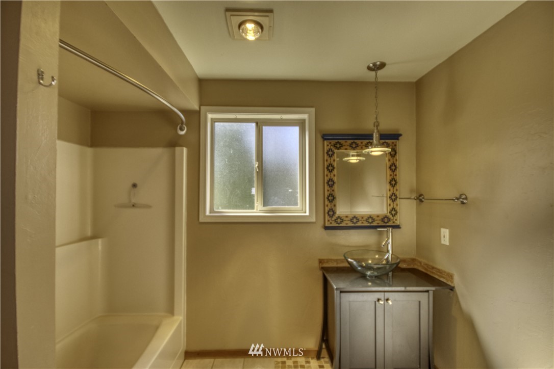 206 Old Hill Road Aberdeen, WA 98520 - Photo 8 of 35 Gallery Image 8