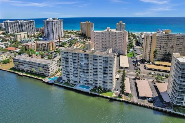 $310,000 | 303 North Riverside Drive, Unit PH4, Pompano Beach, FL 33062