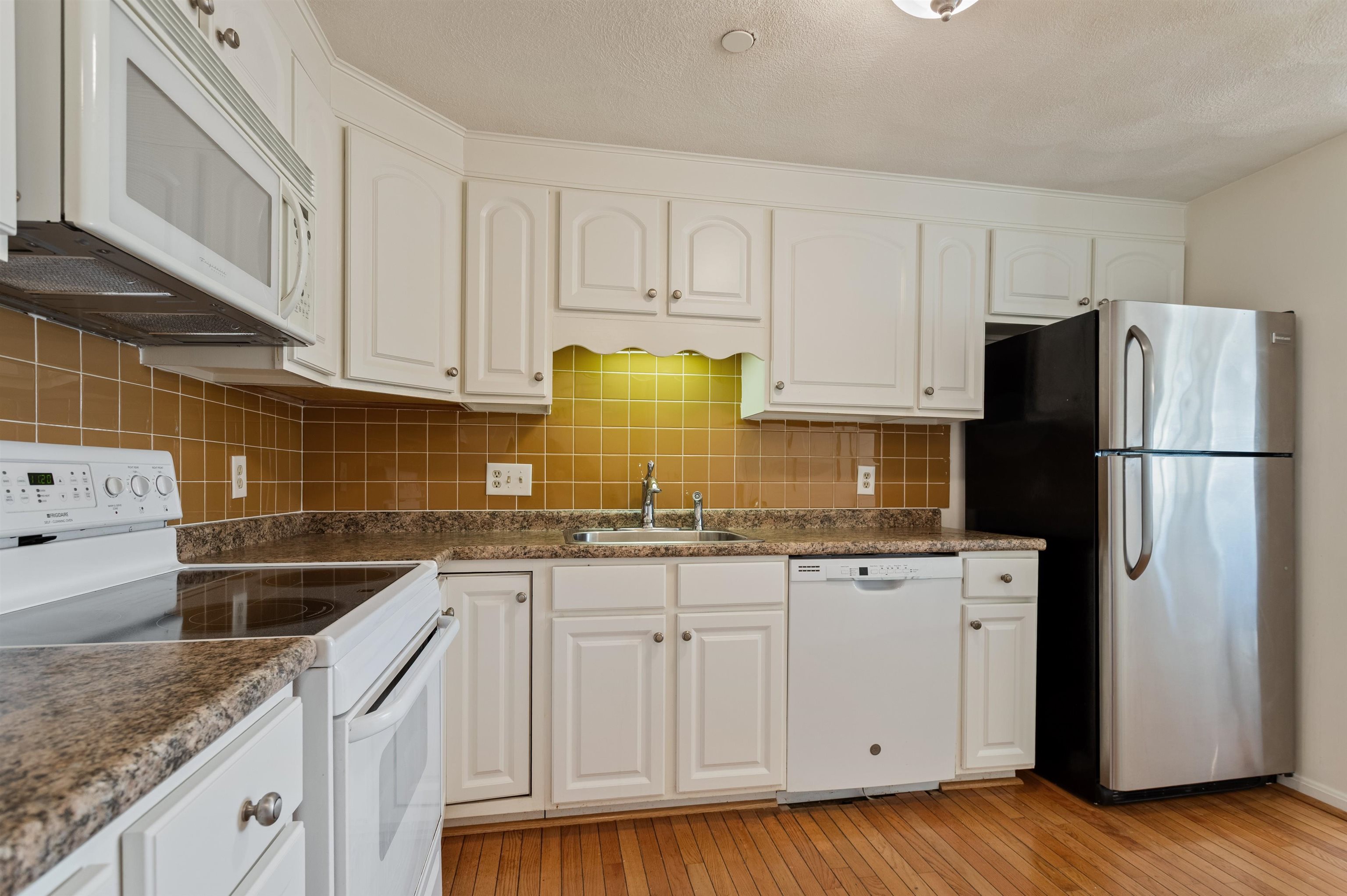 975 Ocean Boulevard, Unit 10 Hampton, NH 03842 - Photo 10 of 25