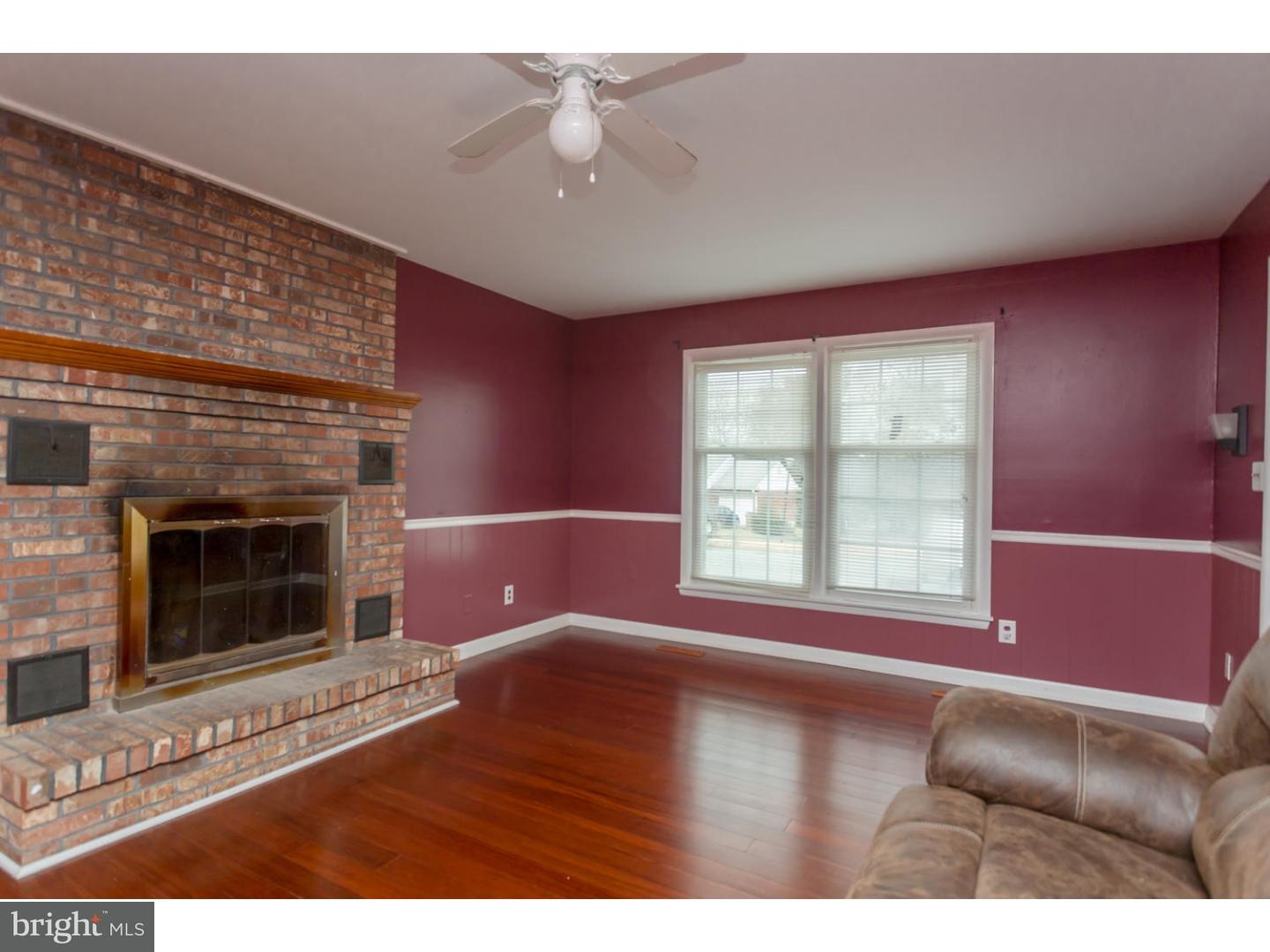 8 Brinker Court Rising Sun, MD 21911 - Photo 9 of 25 Living Room