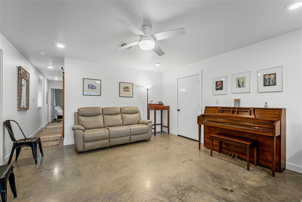 8149 Gordon Denison Road Iowa, LA 70647 - Photo 7 of 25