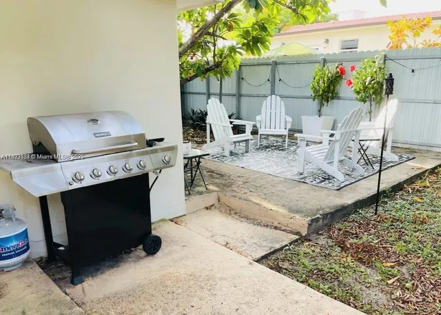 $4,400 | 2363 Southwest 21st Terrace, Miami, FL 33145