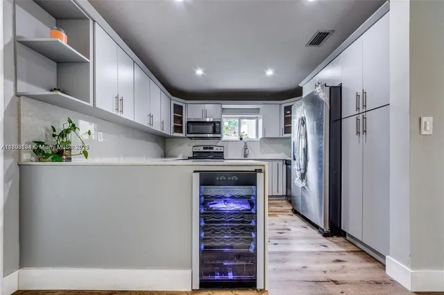 $4,400 | 2363 Southwest 21st Terrace, Miami, FL 33145