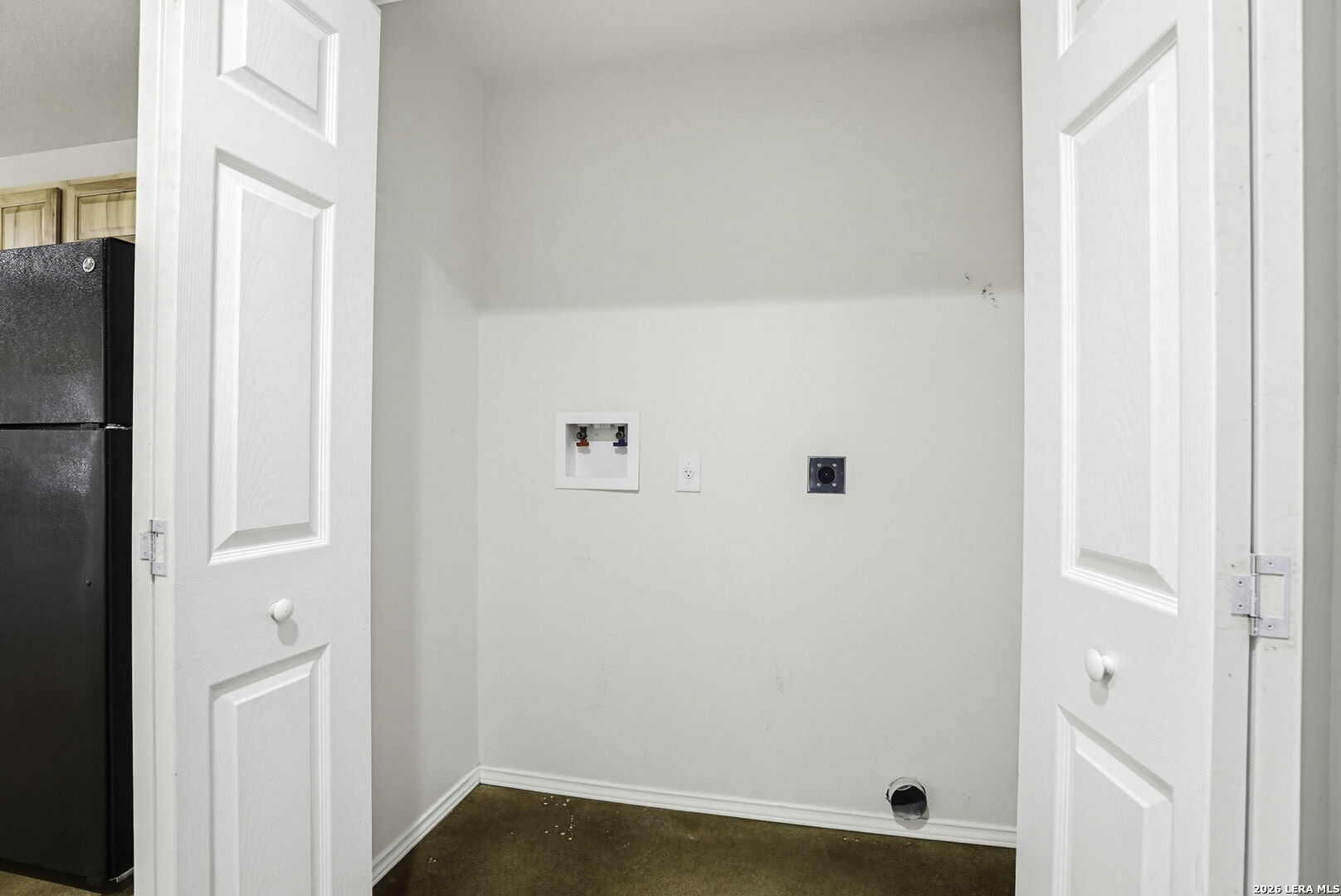 752 Cimarron, Unit B Spring Branch, TX 78070 - Photo 11 of 23 a view of a bathroom with a sink