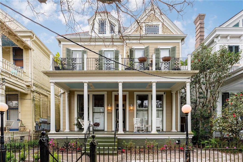1122 Third Street, Unit 3 New Orleans, LA 70130 - Photo 1 of 16