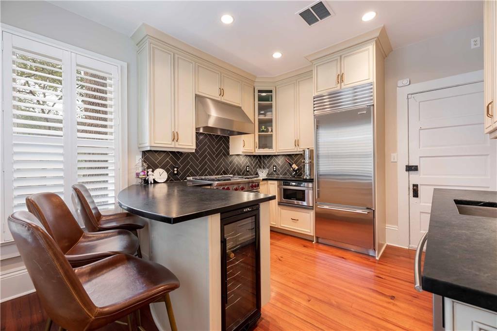 1122 Third Street, Unit 3 New Orleans, LA 70130 - Photo 8 of 16