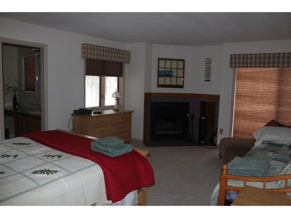 66 Kingfisher Road, Unit 1B Quechee, VT 05059 - Photo 6 of 9 Gallery Image 6