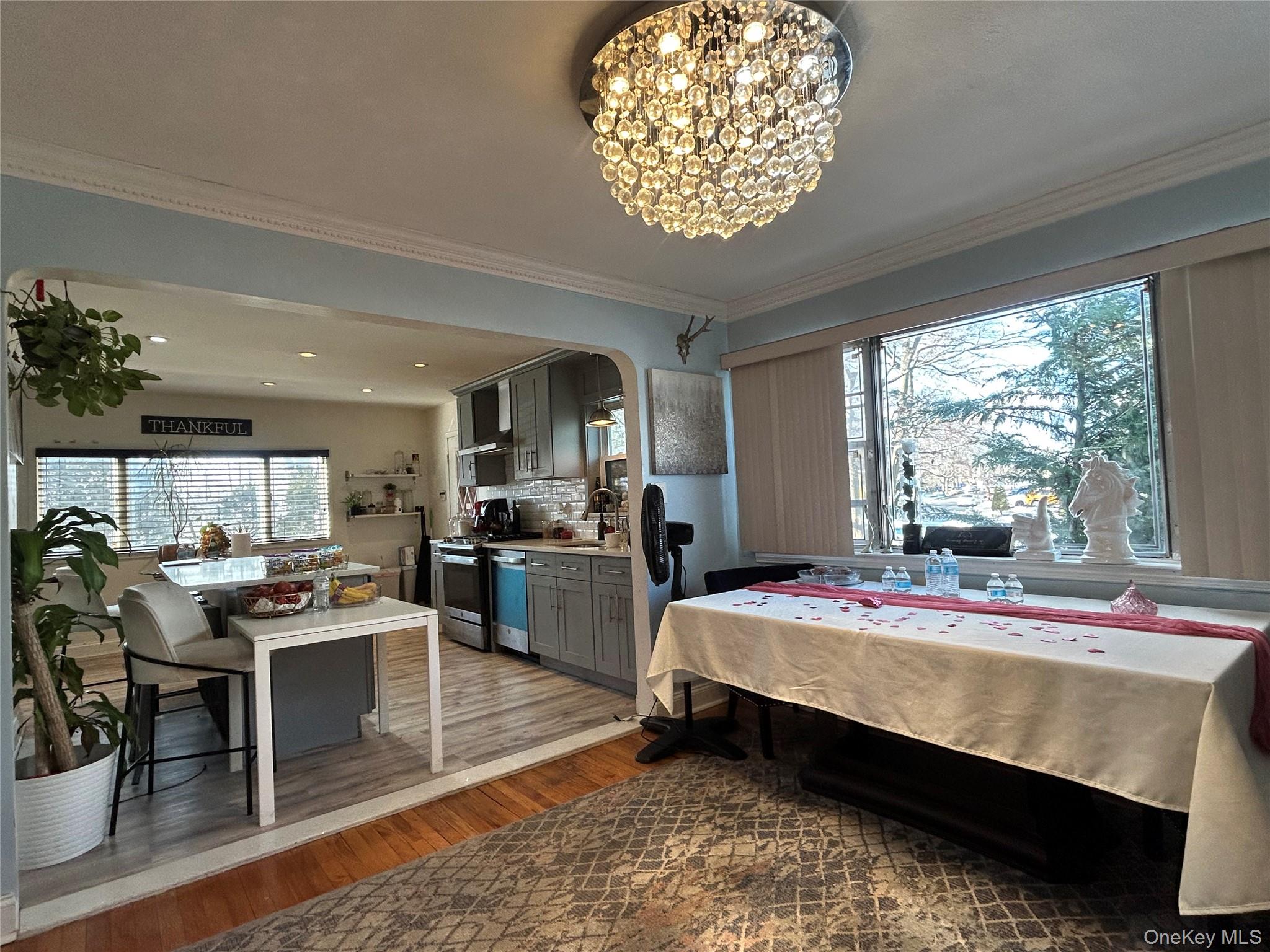 17 Molyneaux Road Valley Stream, NY 11580 - Photo 12 of 35