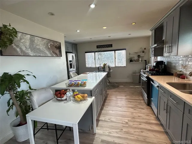 $899,999 | 17 Molyneaux Road, Valley Stream, NY 11580