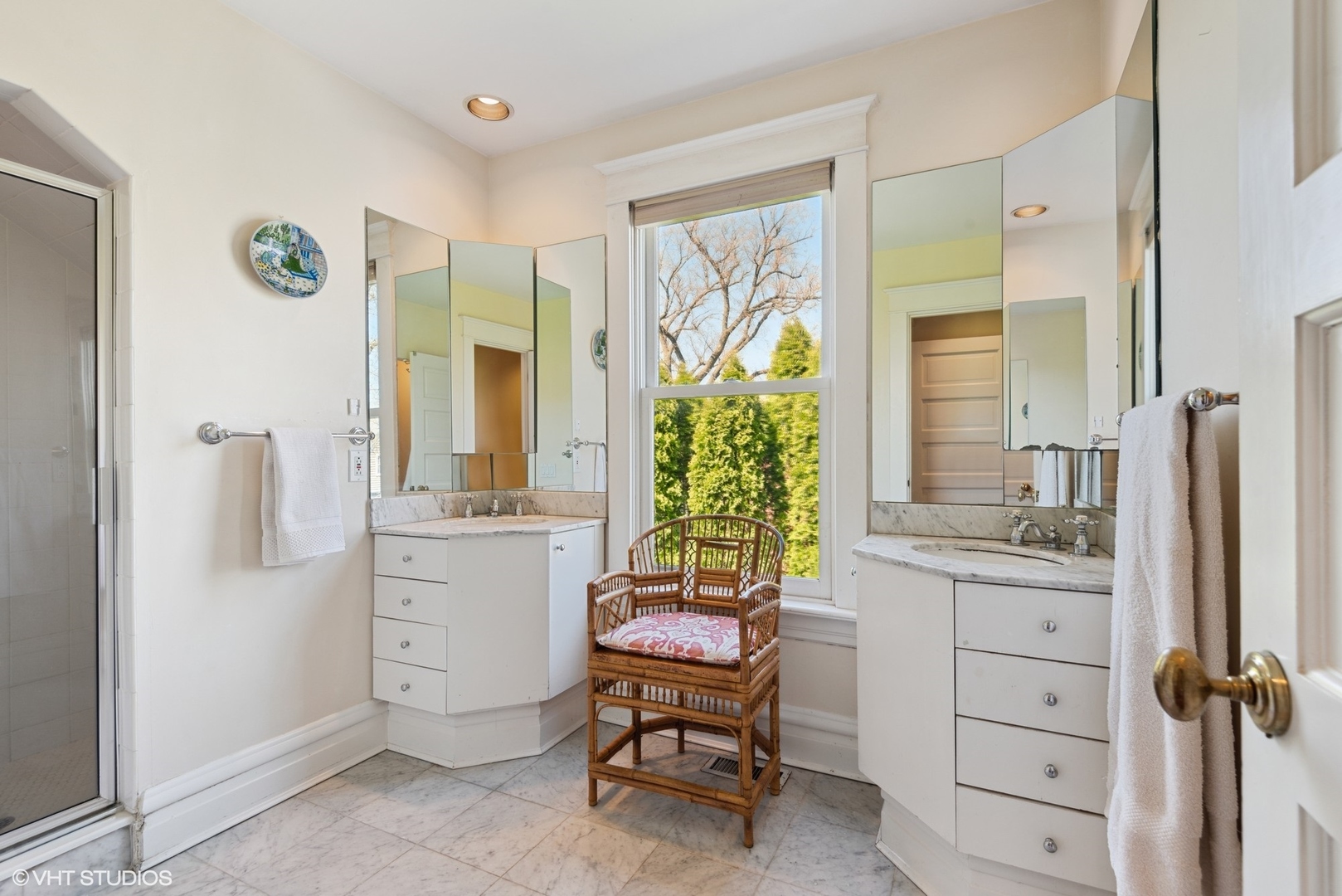 189 Ridge Avenue Winnetka, IL 60093 - Photo 16 of 29 a room with a chair and a dresser