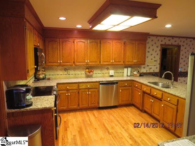 607 Sugar Mill Road Greer, SC 29650 - Photo 7 of 24 Gallery Image 7