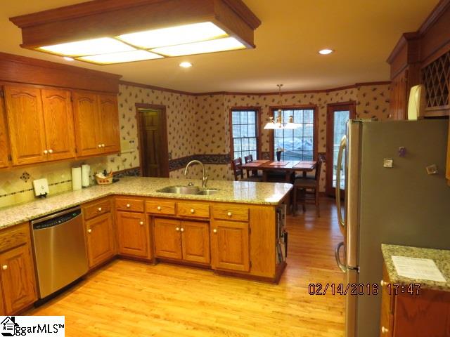 607 Sugar Mill Road Greer, SC 29650 - Photo 8 of 24 Gallery Image 8